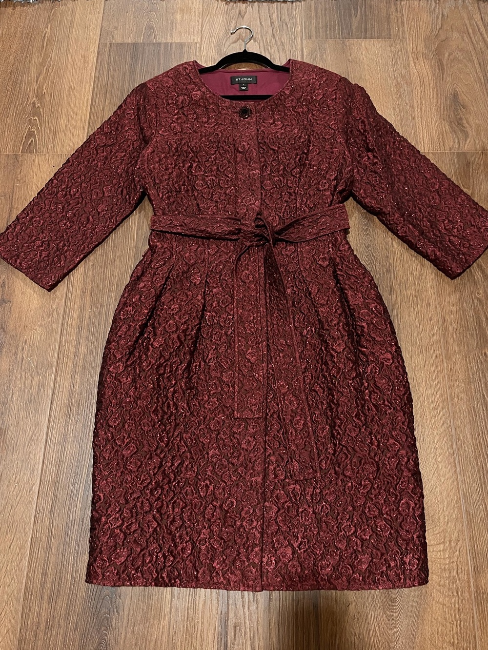 St John | Silk blend jacquard coat/dress w/belt Womens size 12 plum metallic VTG